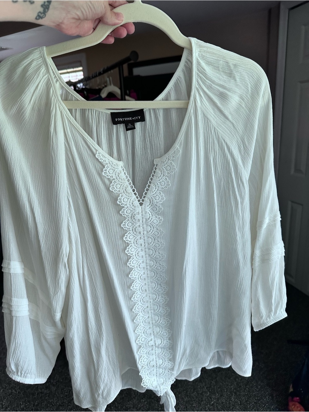 Fortune & Ivy White Lace-Trim Tie-Hem Blouse New W/O Tags